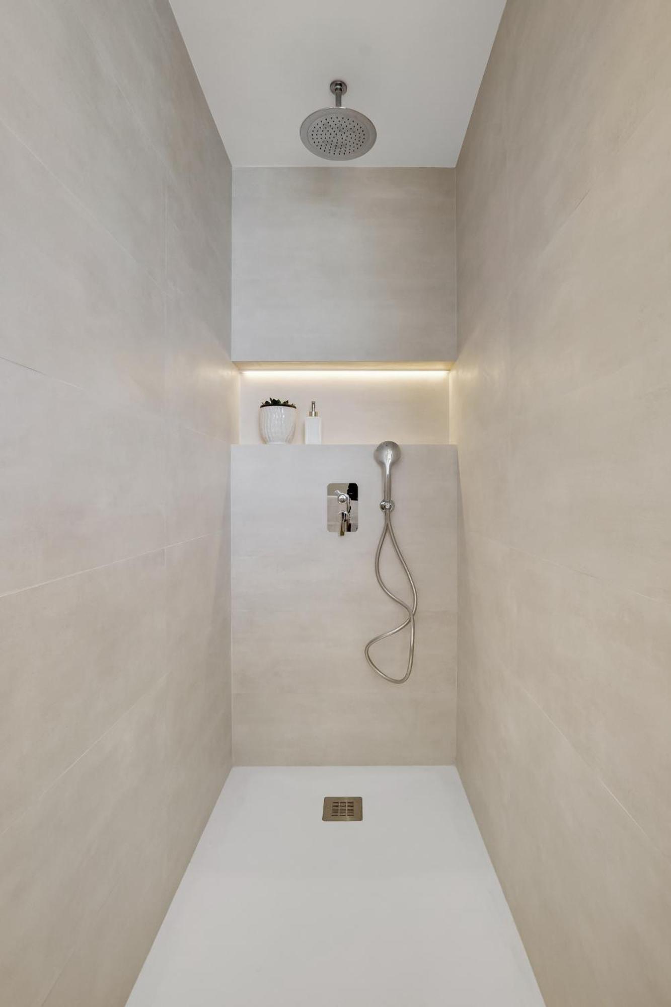 Santa Clara Modern & Exclusive Seafront Apartment Torremolinos Bagian luar foto