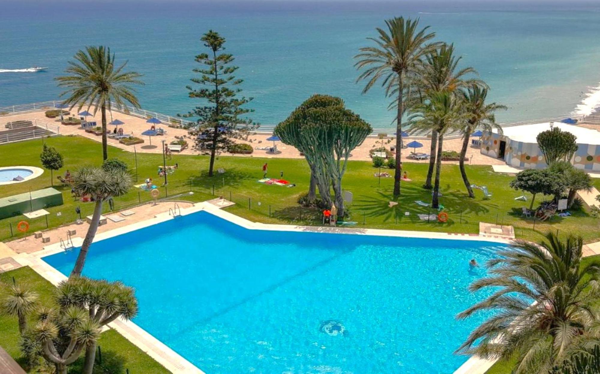 Santa Clara Modern & Exclusive Seafront Apartment Torremolinos Bagian luar foto