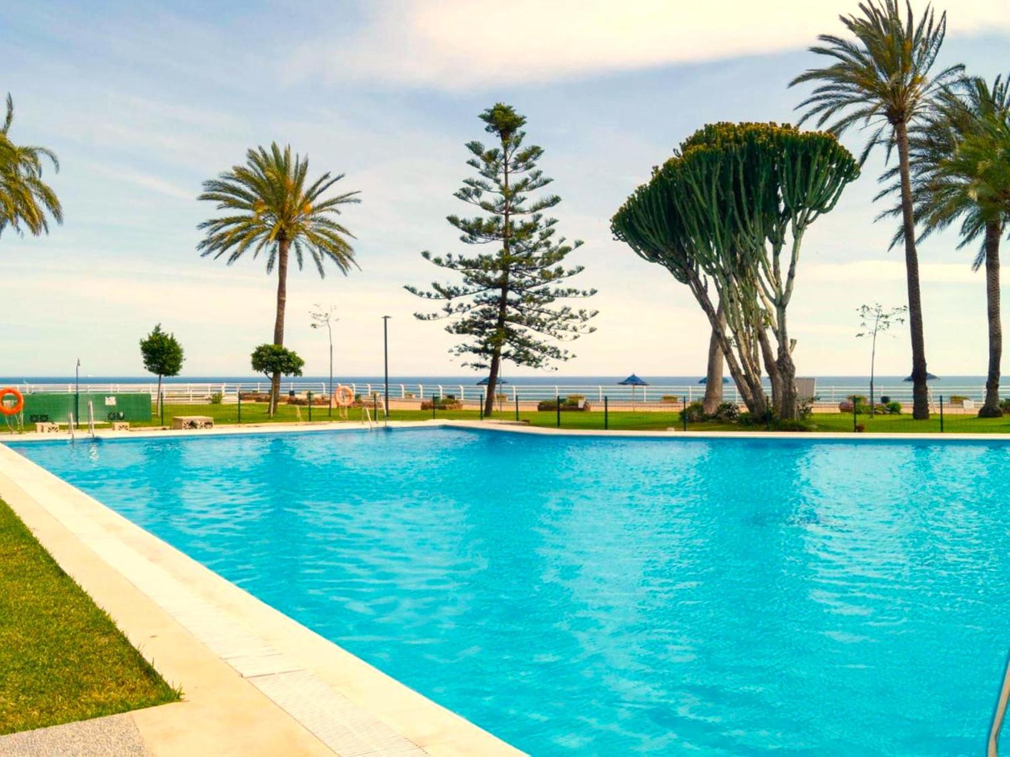 Santa Clara Modern & Exclusive Seafront Apartment Torremolinos Bagian luar foto