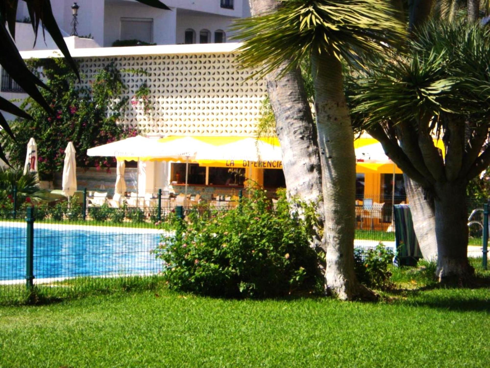 Santa Clara Modern & Exclusive Seafront Apartment Torremolinos Bagian luar foto