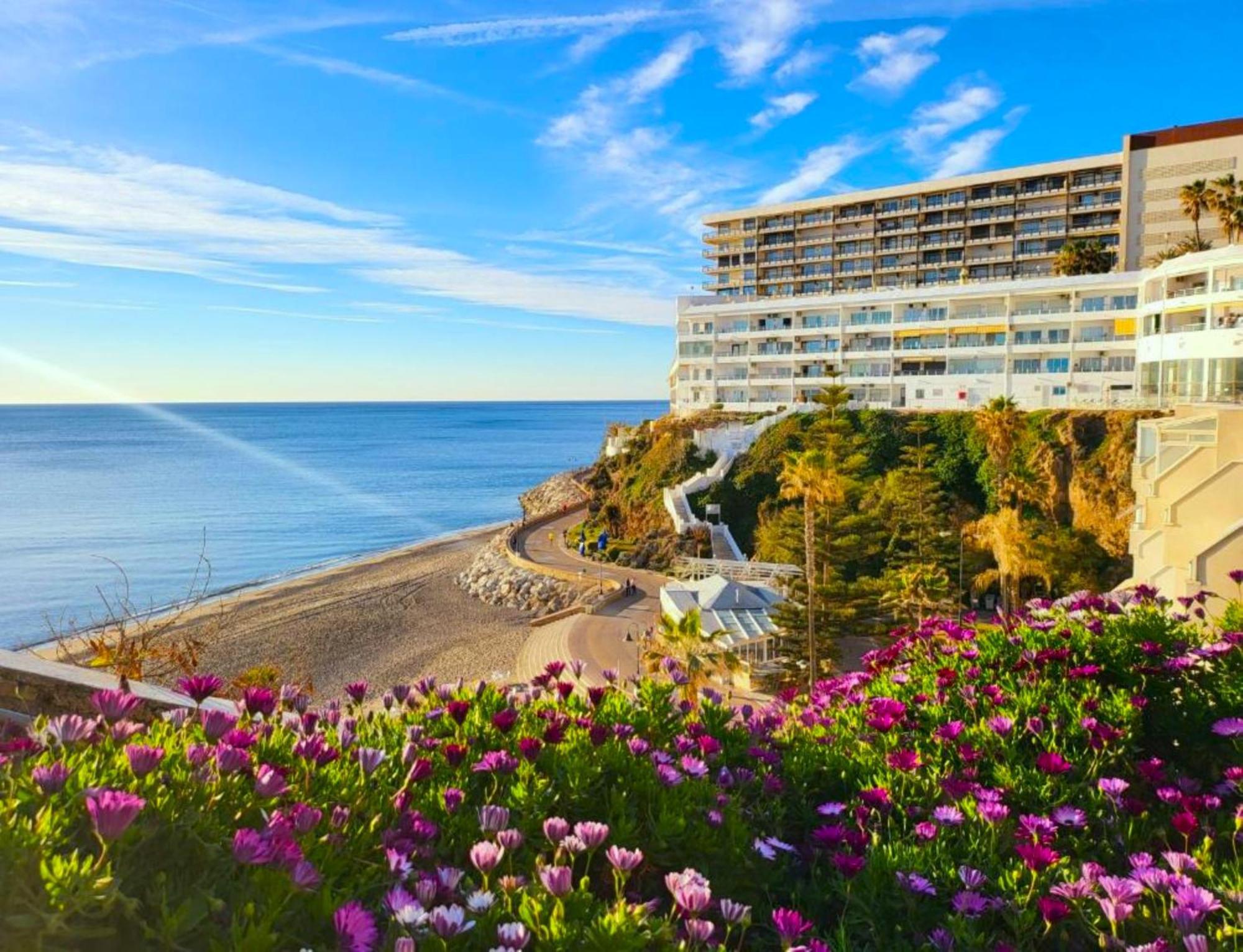 Santa Clara Modern & Exclusive Seafront Apartment Torremolinos Bagian luar foto